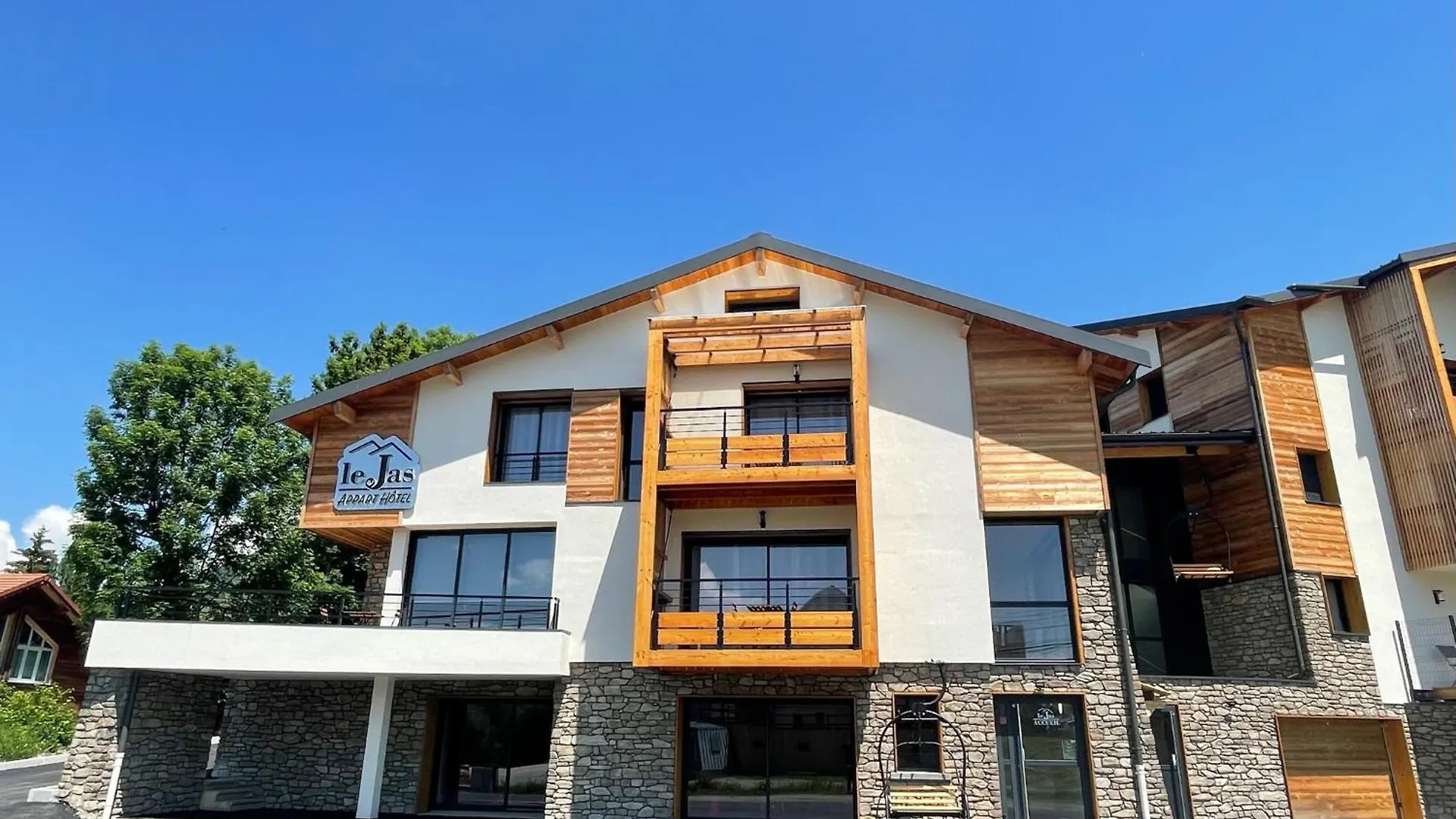 Appart Hotel Le Jas Ancelle Aparthotel